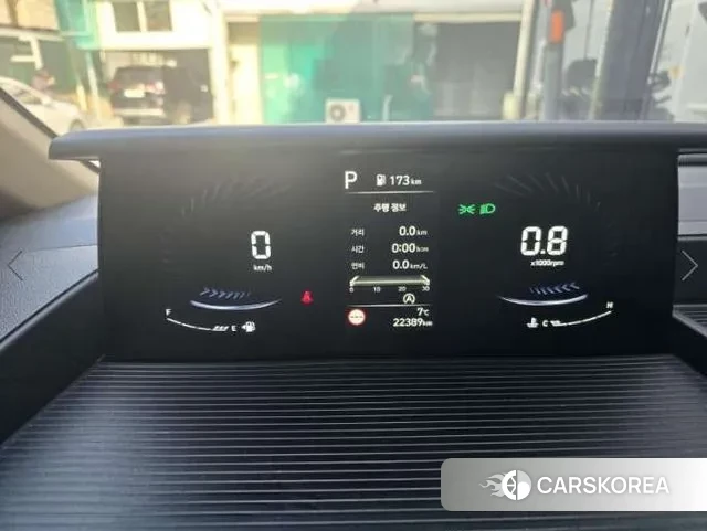 Hyundai Staria 2024 Белый из Кореи, фото 4