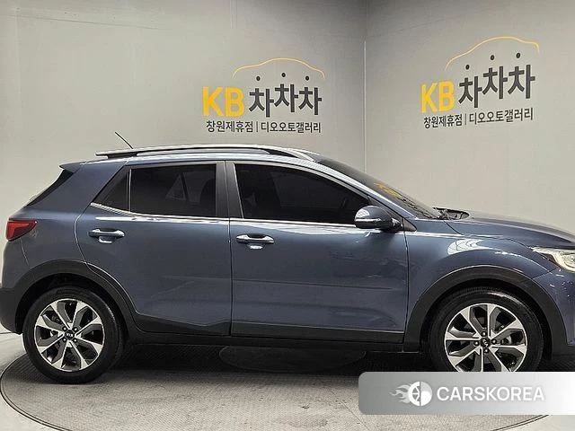 Kia Stonic id 3834989 из Кореи 12