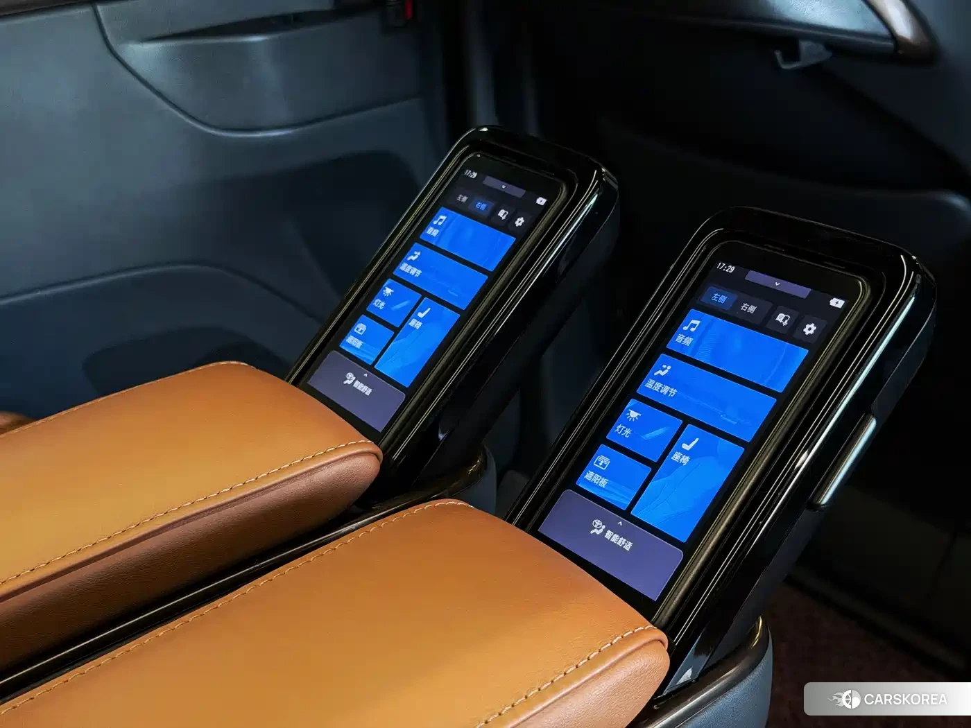Toyota Vellfire 2023 Черный из Китая, фото 6