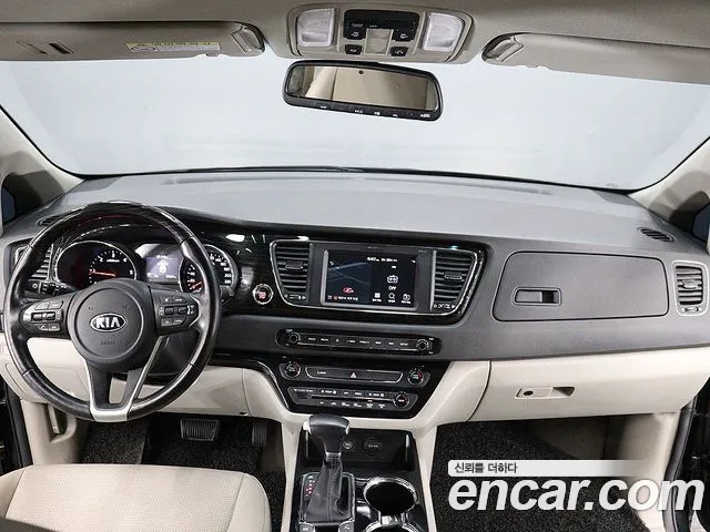 Kia The New Carnival id 2732502 из Кореи 14