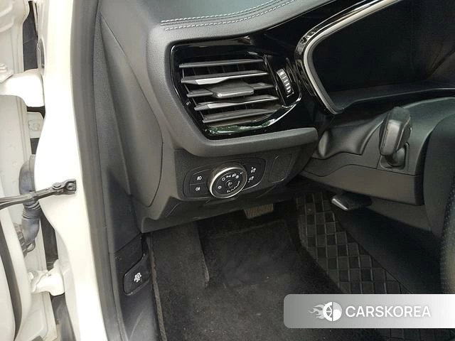 Ford Fox id 4394128 из Китая 15