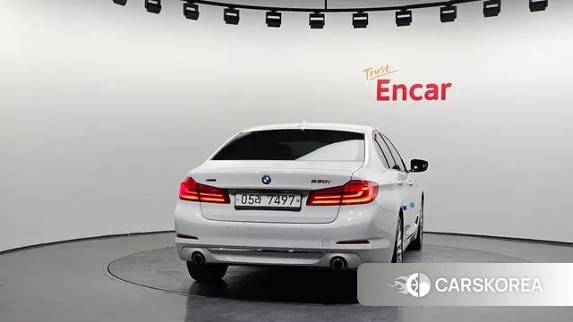 BMW 5 Series (G30) id 3602263 из Кореи 14