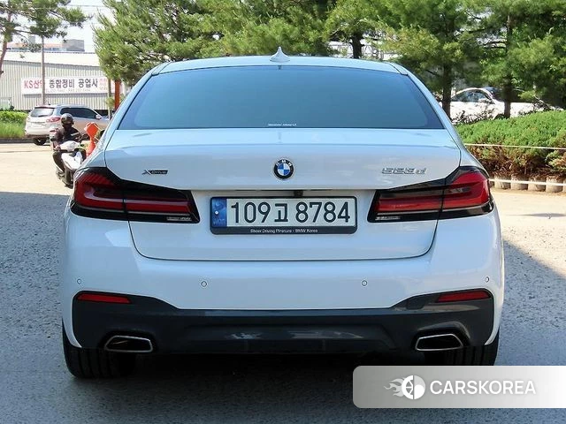 BMW 5 Series (G30) id 4367663 из Кореи 14