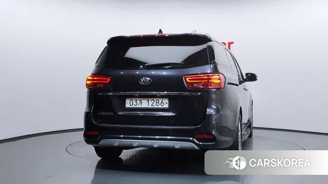 Kia The New Carnival id 3396772 из Кореи 14