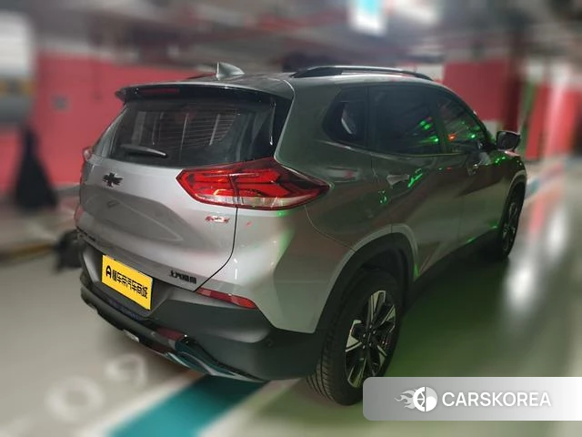 Chevrolet Chuangku 2023 Серебристо-серый из Китая, фото 4