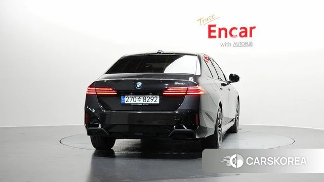 BMW 5 Series (G60) id 3896647 из Кореи 14