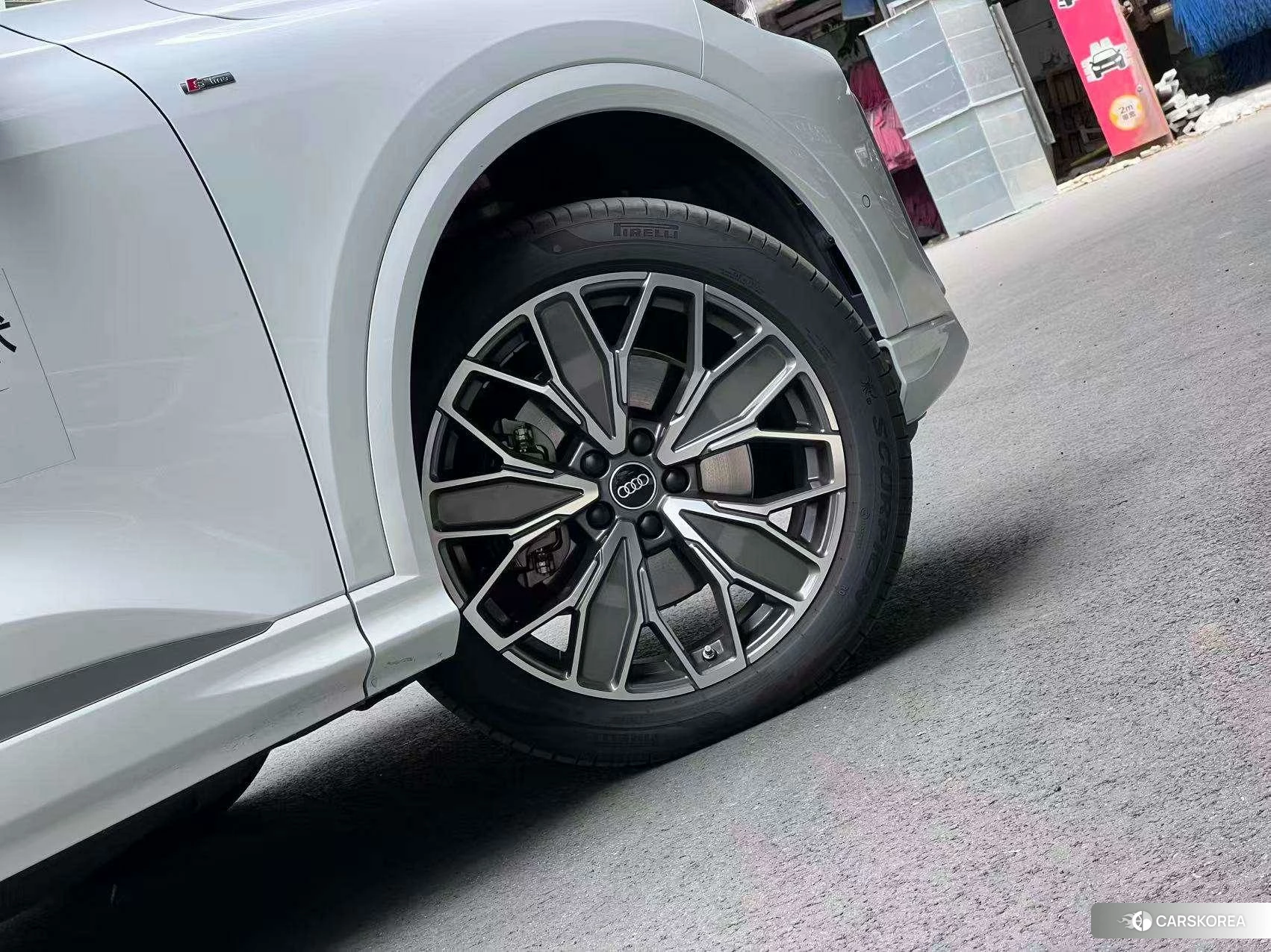 Audi Q5L id 4487443 из Китая 25