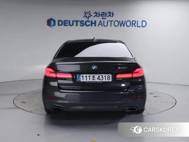 BMW 5 Series (G30) id 3349984 из Кореи 14