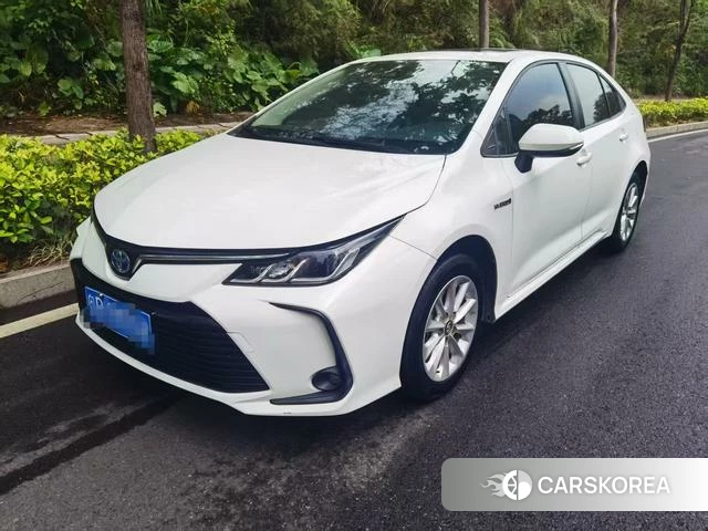 Toyota Corolla 2022 Белый из Китая, фото 4