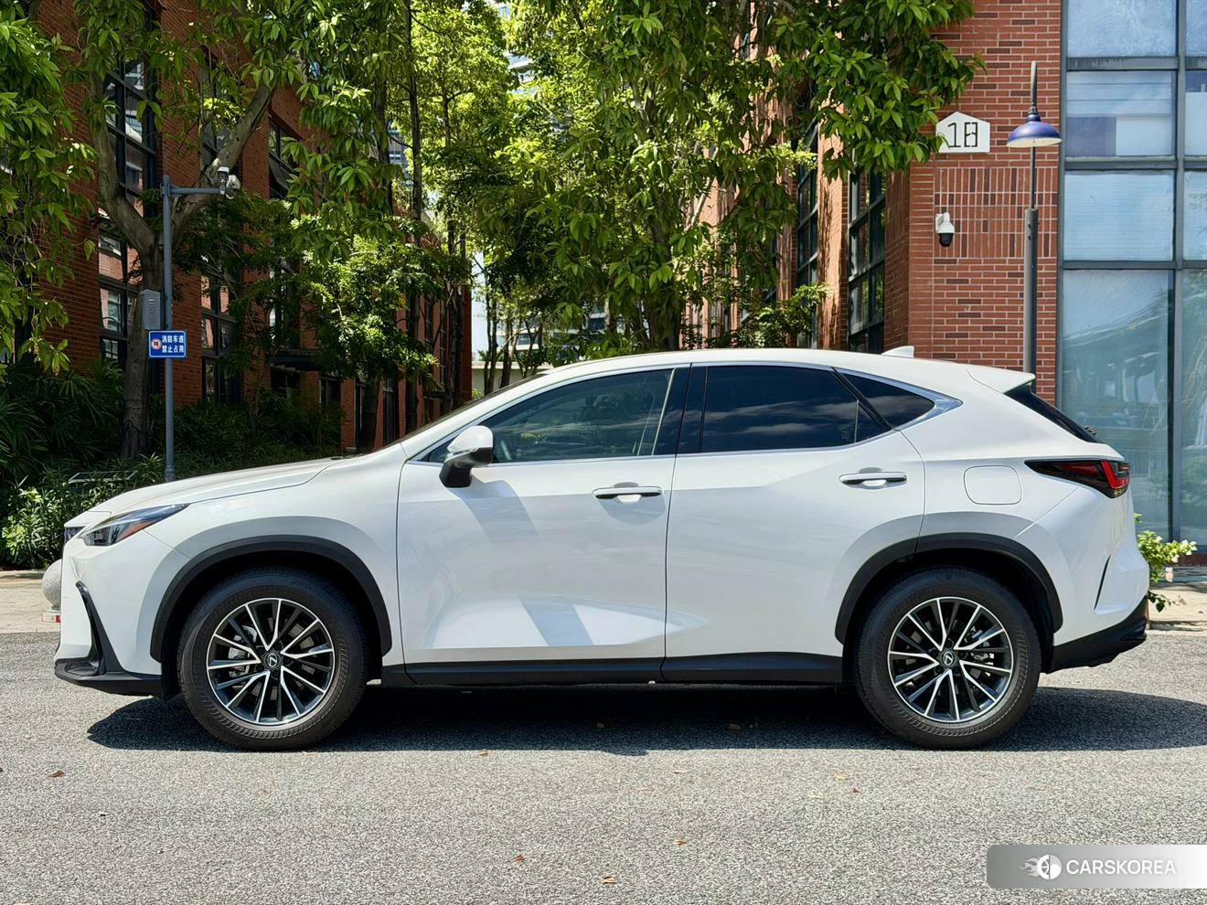 Lexus NX id 4514080 из Китая 11