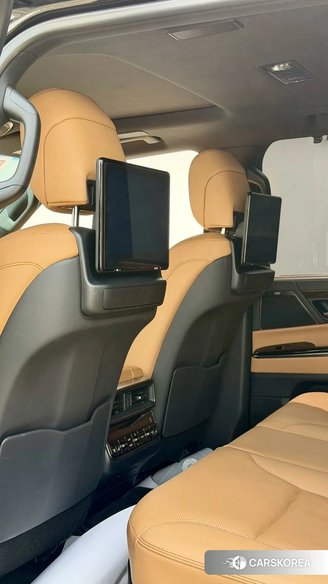 Lexus LX id 4321067 из Китая 18