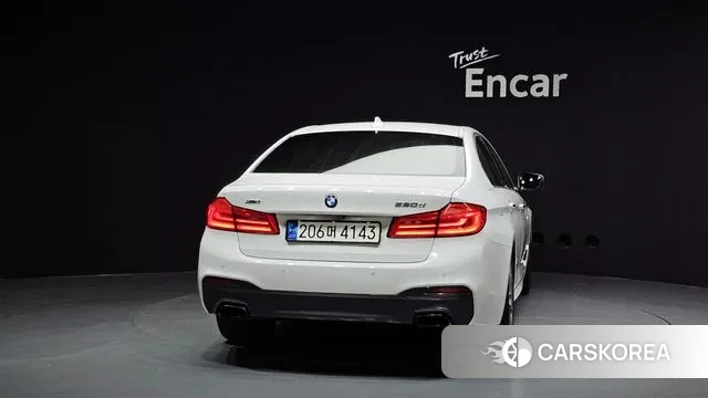 BMW 5 Series (G30) id 3357356 из Кореи 14