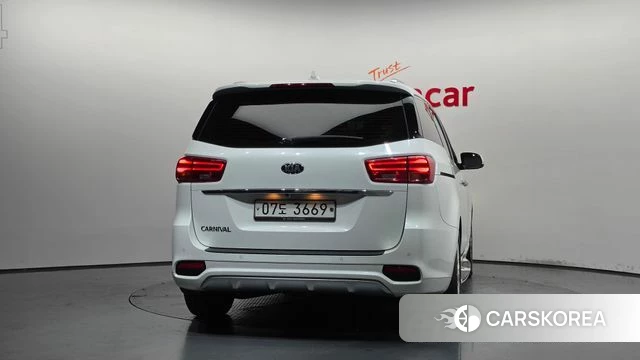 Kia The New Carnival id 4708888 из Кореи 31