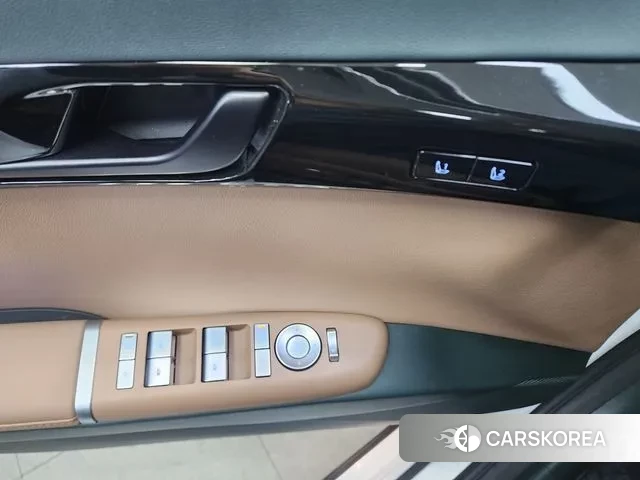 Hyundai Grandeur Hybrid (GN7) id 3731418 из Кореи 14