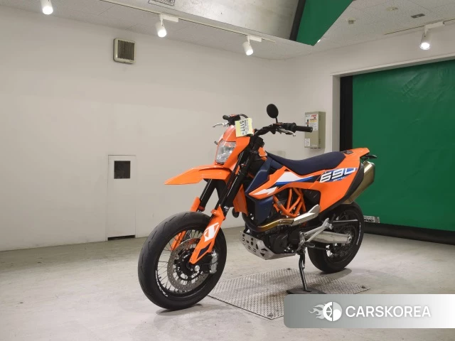 KTM 690 SMC R 2023 из Японии, фото 4