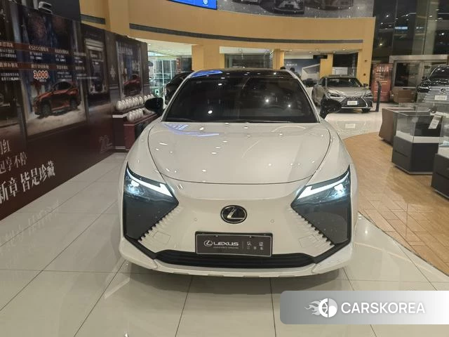 Lexus RZ id 4276195 из Китая 9