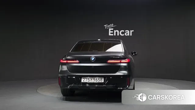 BMW 7 Series (G70) id 2894424 из Кореи 14