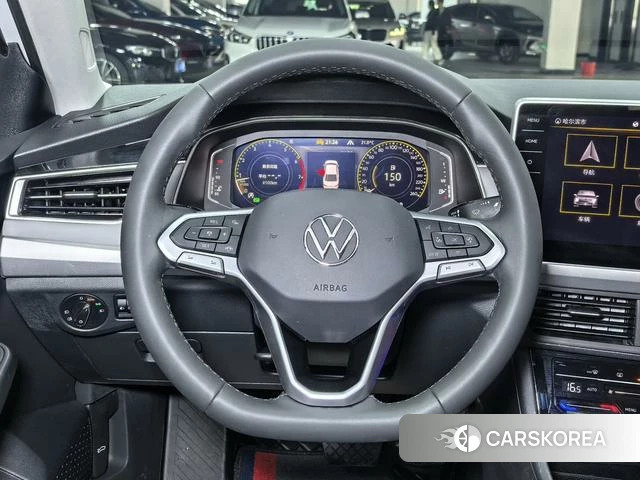 Volkswagen Bora id 4264705 из Китая 18