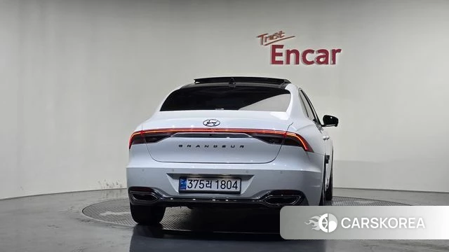 Hyundai The New Grandeur IG id 4409125 из Кореи 25