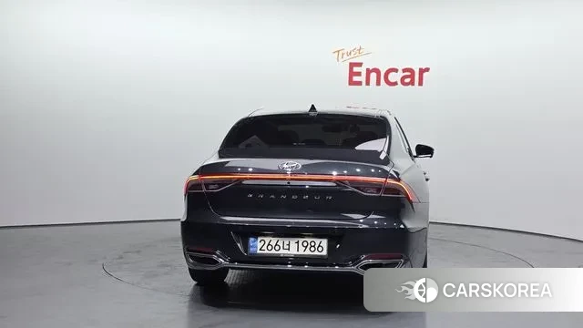 Hyundai The New Grandeur IG id 3671363 из Кореи 14