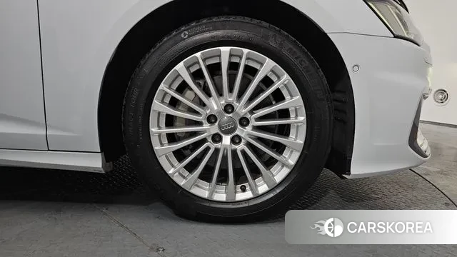 Audi A6 (C8) id 3474157 из Кореи 14