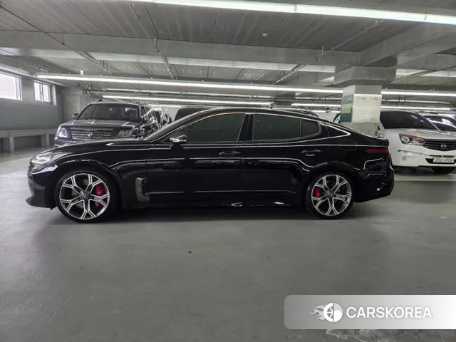 Kia Stinger id 3713980 из Кореи 14