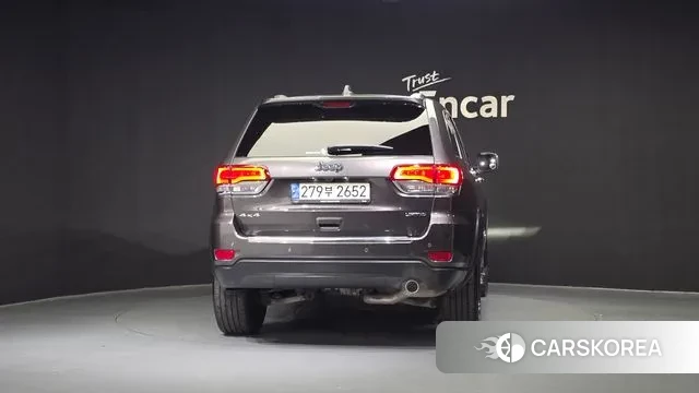 Jeep Grand Cherokee id 3282111 из Кореи 14