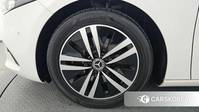 Mercedes-Benz A-Class W177 id 4445935 из Кореи 25