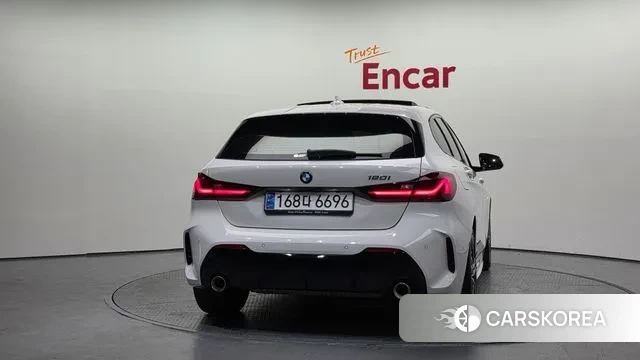 BMW 1 Series (F40) id 3006986 из Кореи 14