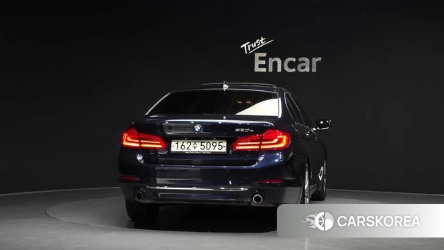 BMW 5 Series (G30) id 3965985 из Кореи 14