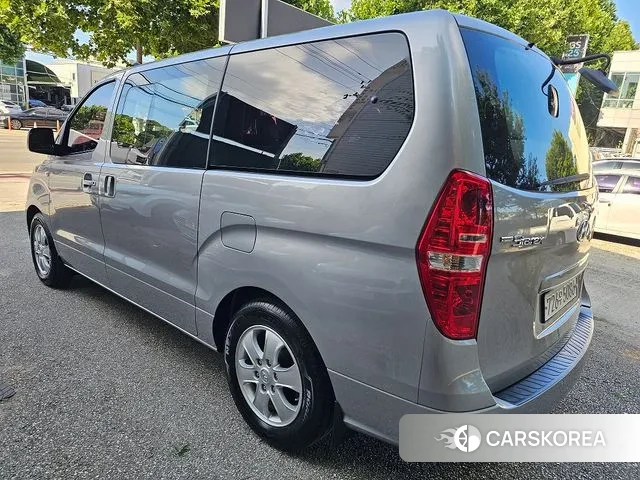 Hyundai The New Grand Starex id 3161786 из Кореи 14
