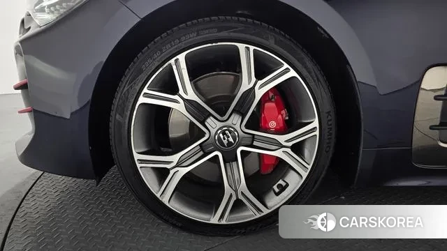 Kia Stinger id 3474550 из Кореи 14