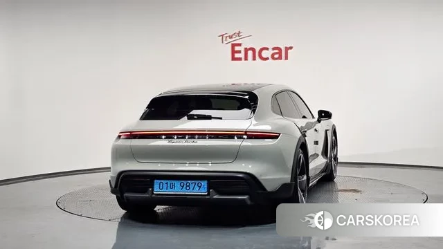 Porsche Taycan id 2900077 из Кореи 14