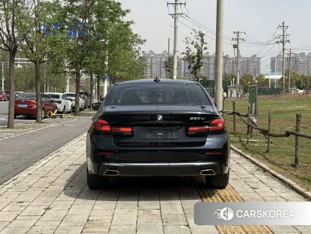 BMW 5 series 2021 Черный из Китая, фото 4