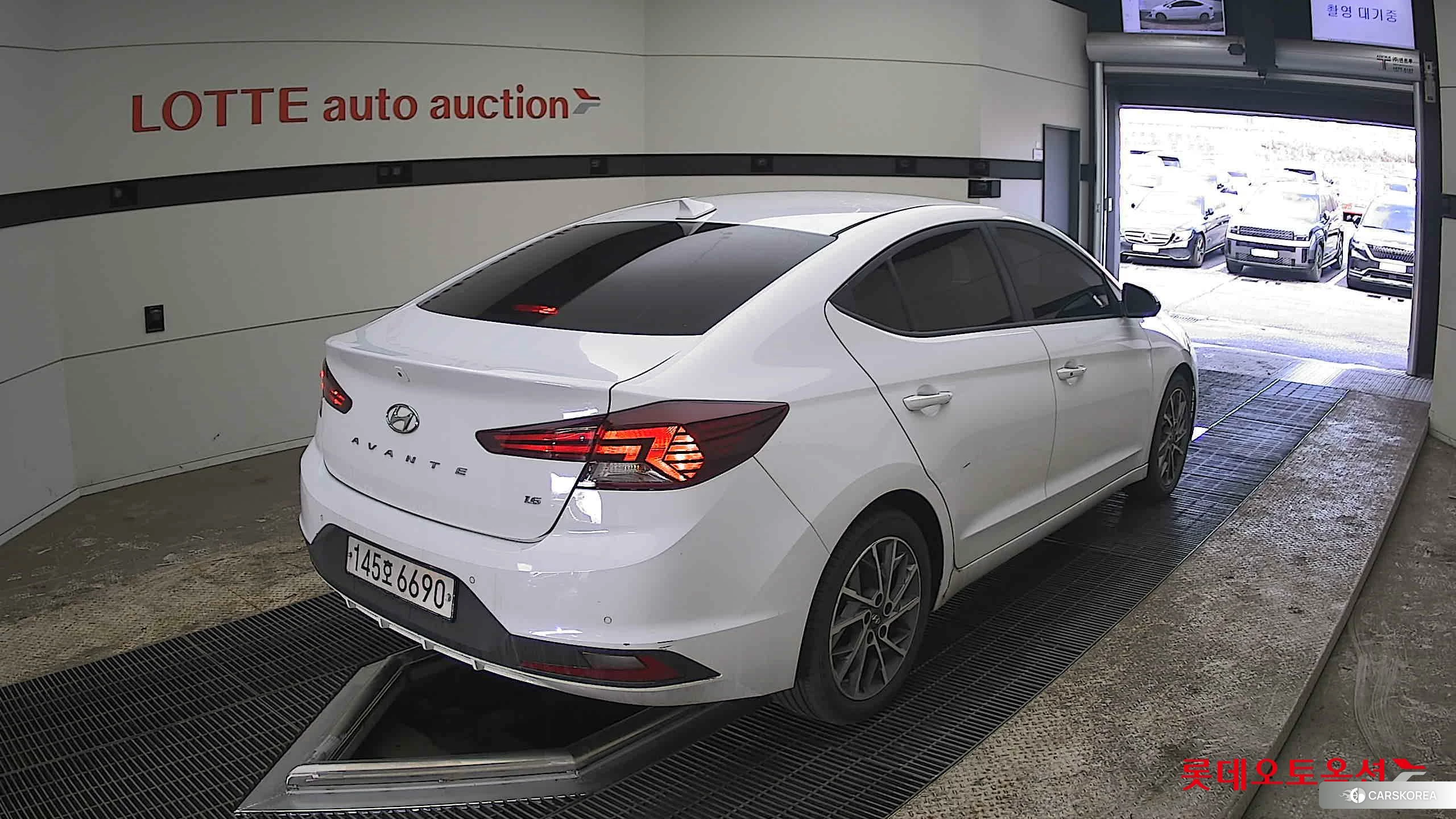 Hyundai Avante id 3869376 из Кореи 31