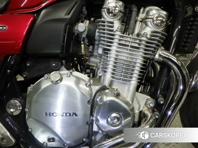 Engine photo