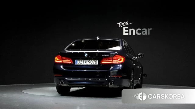 BMW 5 Series (G30) id 3834832 из Кореи 14