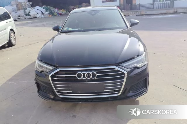 Audi A6L id 4241972 из Китая 11