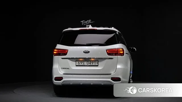 Kia The New Carnival id 3718392 из Кореи 14