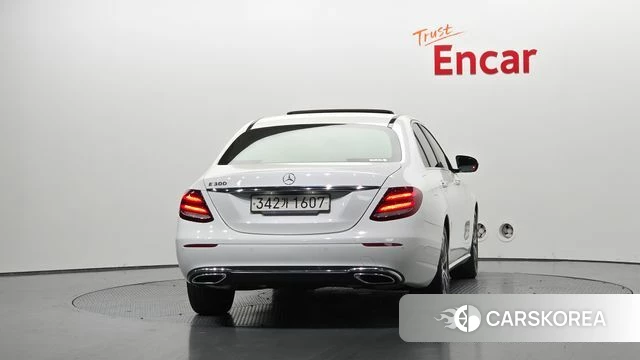 Mercedes-Benz E-Class W213 id 4586613 из Кореи 24