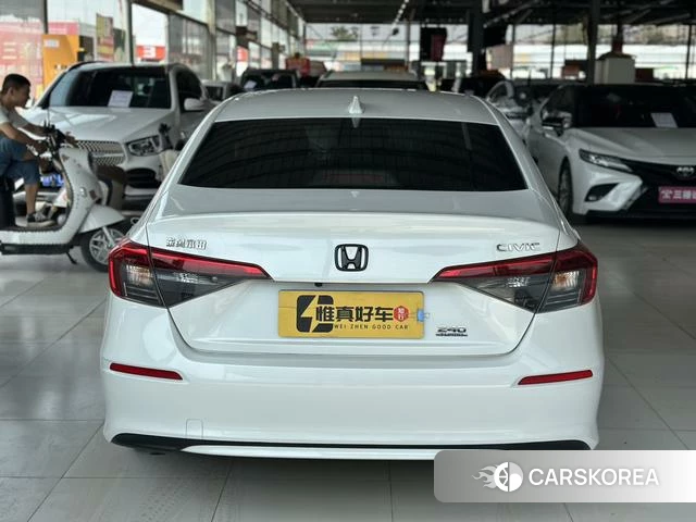 Honda Civic id 4261539 из Китая 8