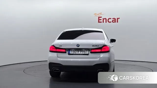 BMW 5 Series (G30) id 3279551 из Кореи 14