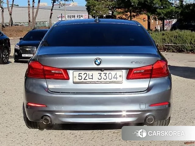 BMW 5 Series (G30) id 3445056 из Кореи 14