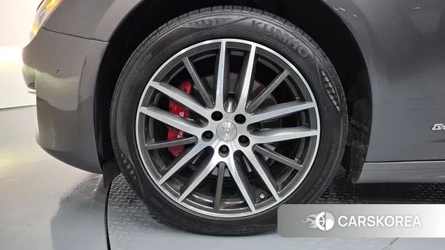 Maserati Ghibli id 3055141 из Кореи 14