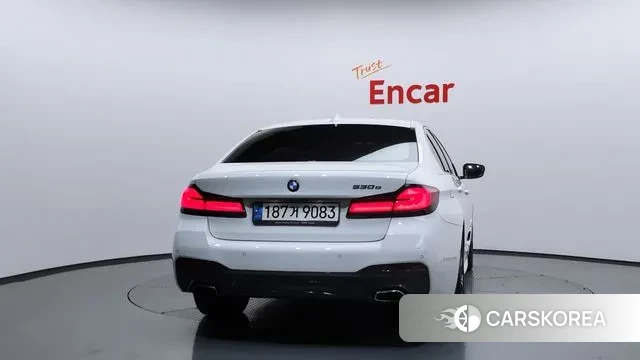 BMW 5 Series (G30) id 3395919 из Кореи 14