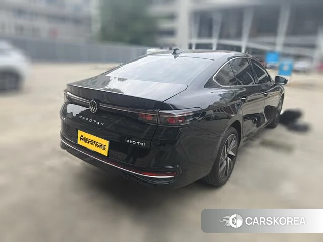 Volkswagen Magotan 2025 Черный из Китая, фото 6