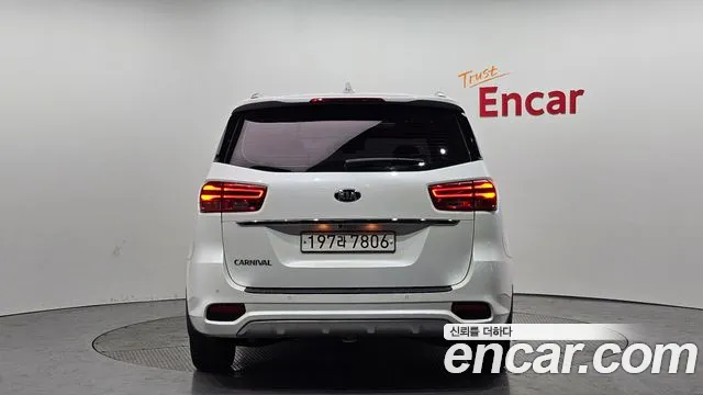 Kia The New Carnival id 2425812 из Кореи 14