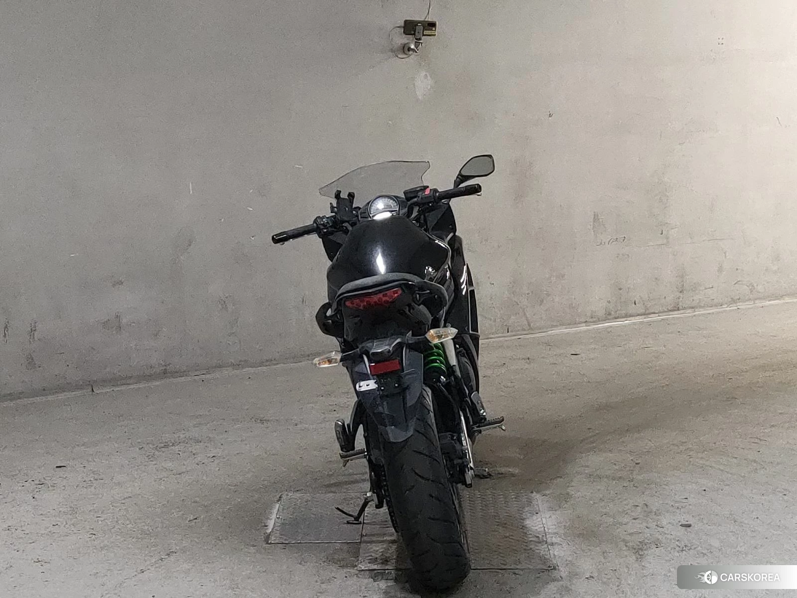 Проданный Kawasaki NINJA 400 2017 из Японии, фото 2