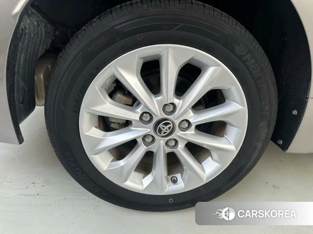 Toyota Corolla id 4278393 из Китая 9