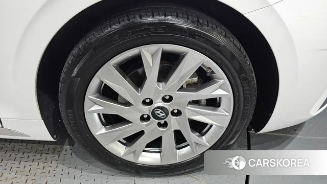 Hyundai The New Grandeur IG Hybrid id 4490158 из Кореи 33